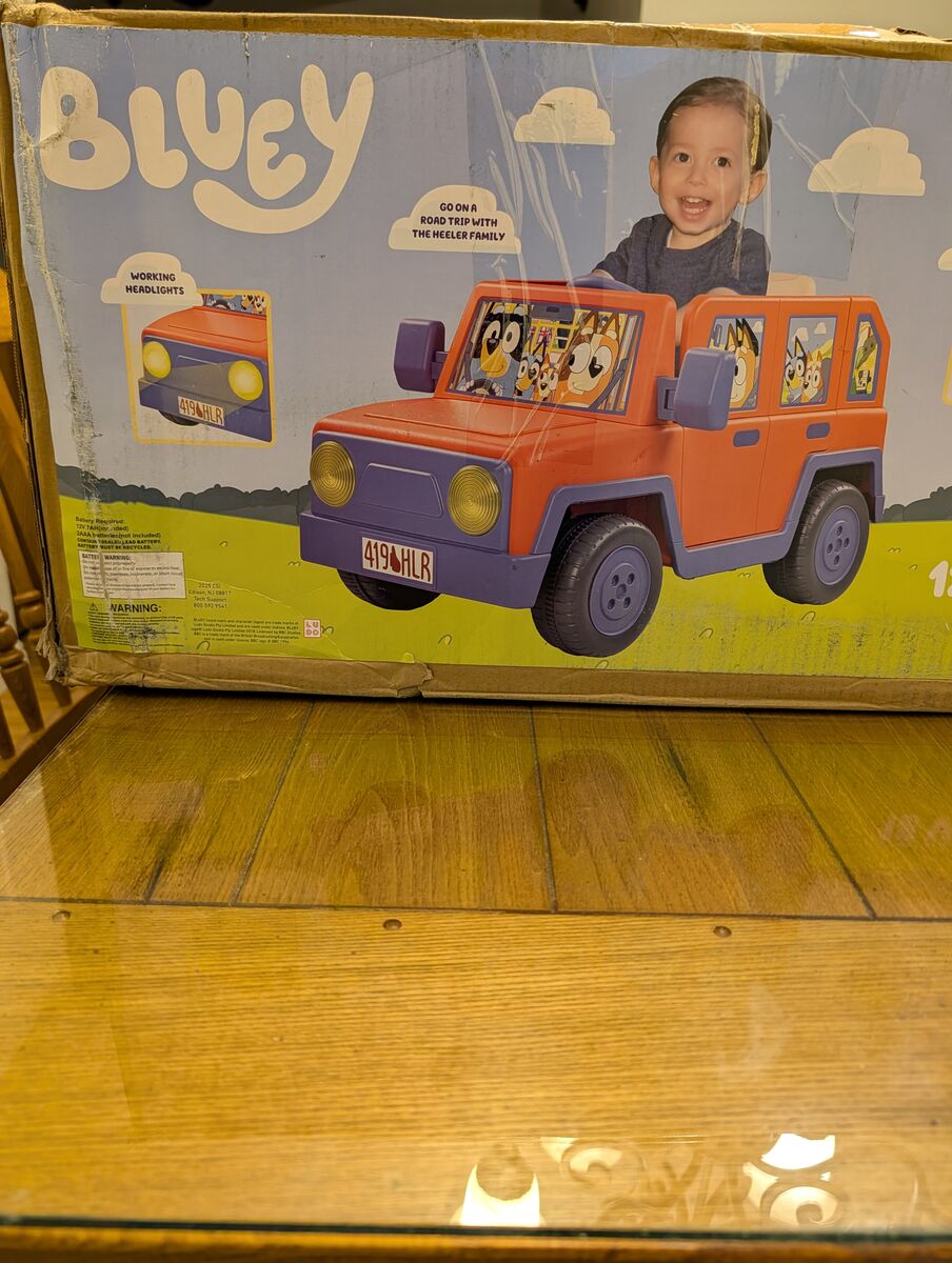 Bluey Heeler Family Vehicle 12-Volt Battery Powered Ride-On