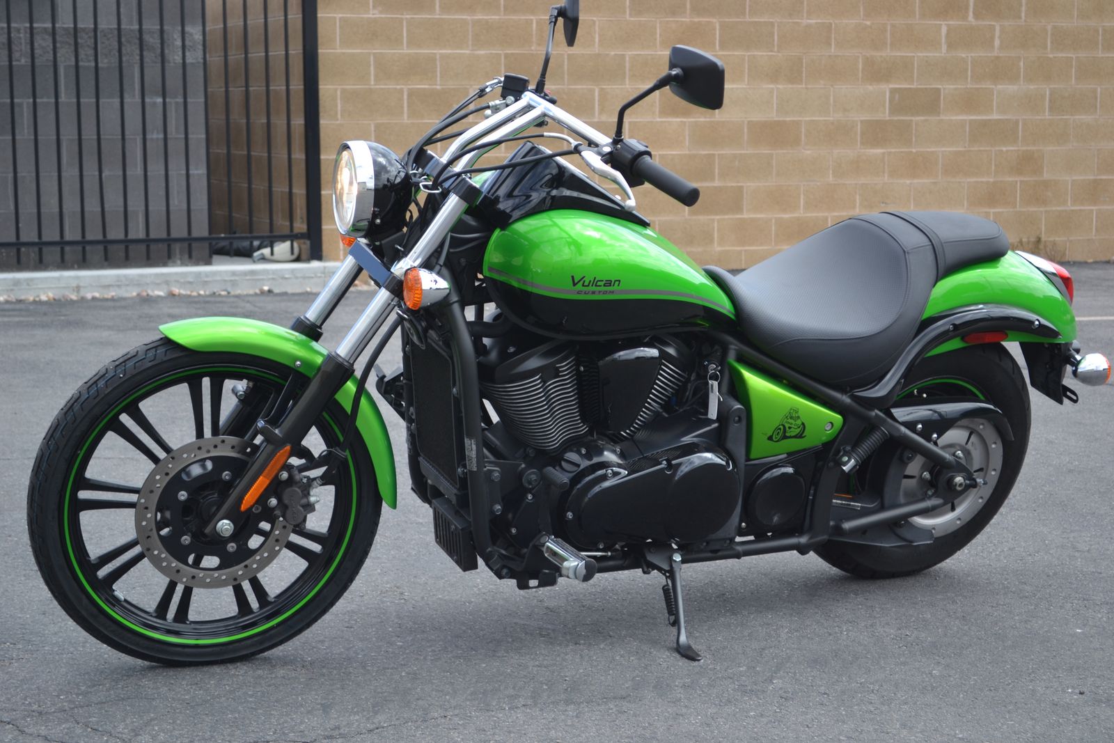 2018 Kawasaki Vulcan 900 Custom - Cruiser