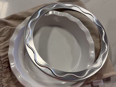 Ceramic Pie Dish and Crust shield 10/box