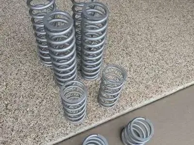 KAWASAKI SPRING SET EXCELLANT SHAPE LIKE NEW