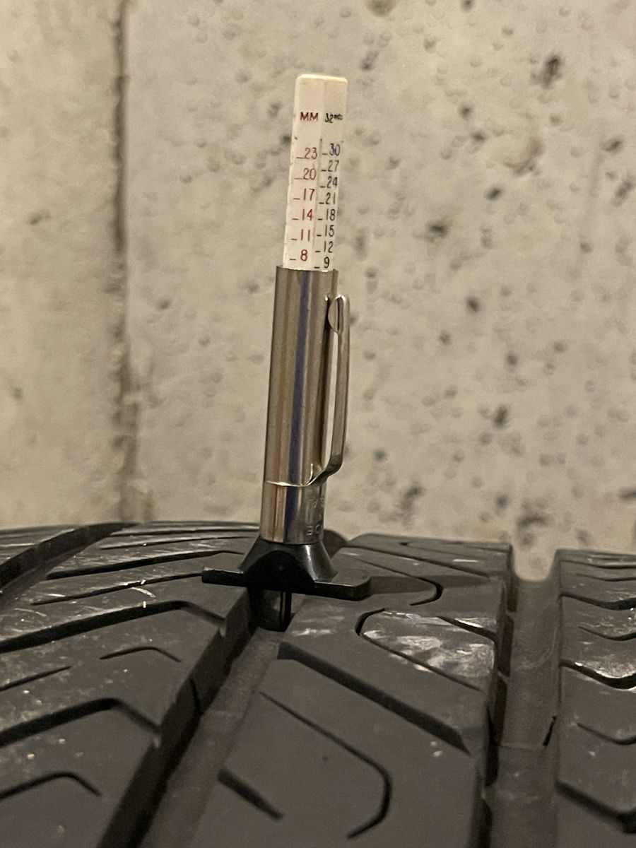 255/50R20 109H EXTRA LOAD Toyo Extensa A/S II 255/50R20  $499 OBO