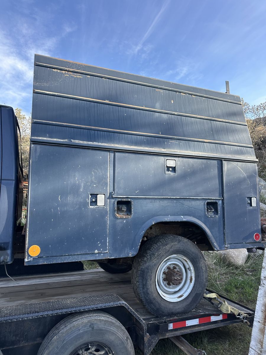 8’ service bed SRW