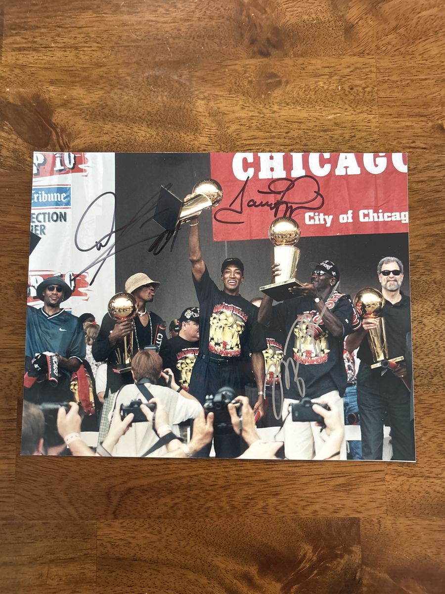 Michael Jordan & Scottie Pippen & Dennis Rodman Triple Autograph NBA Chicago Bulls Basketball 8x10 Photograph Hand Signed