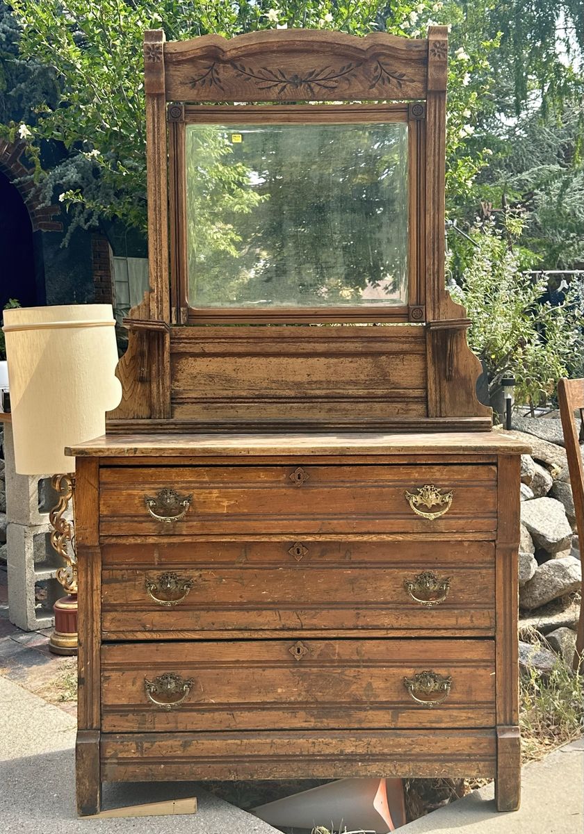 Antique Late-1800s Eastlake Oak Dresser with Carved Mirror & Original Brass Hardware
