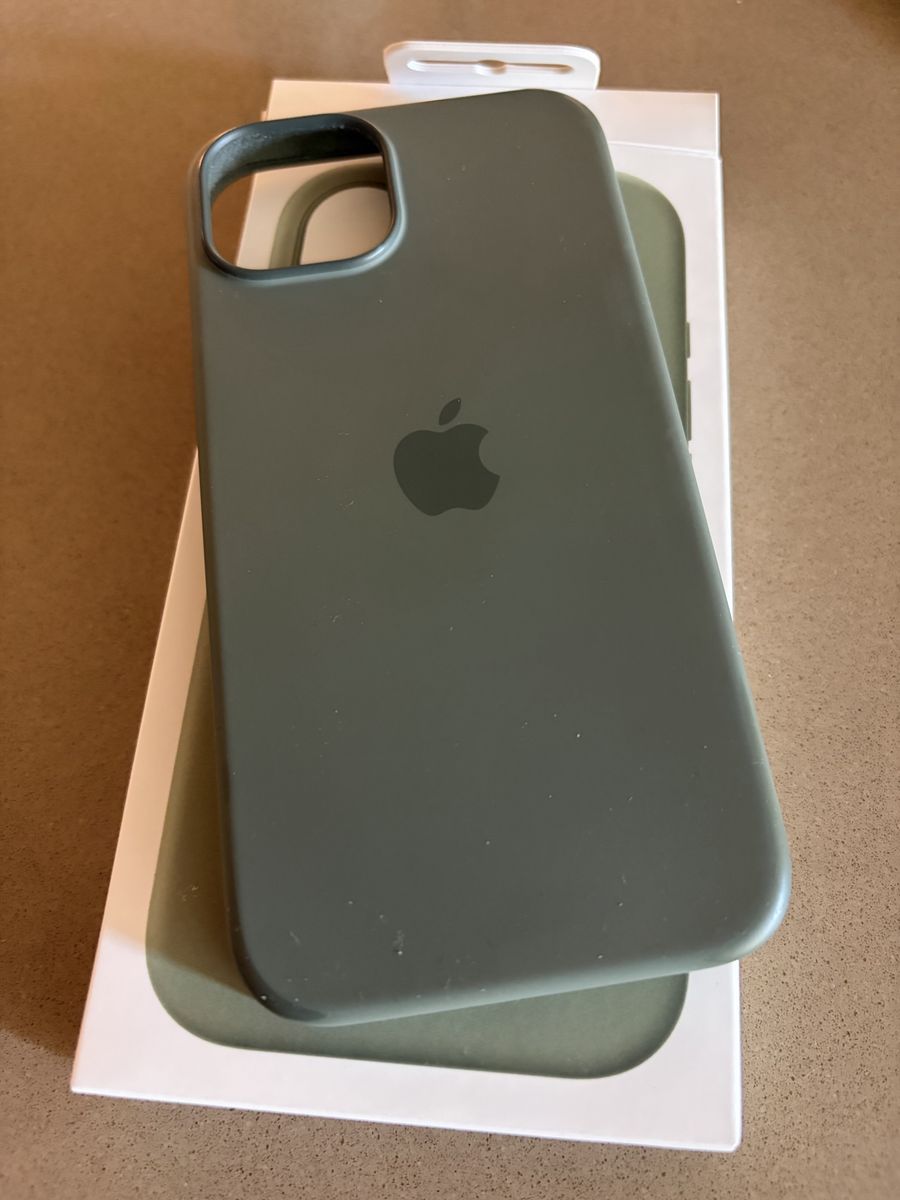 Apple iPhone 14 NEW Silicone Case - Cypress Green & Plum (2-Pack)