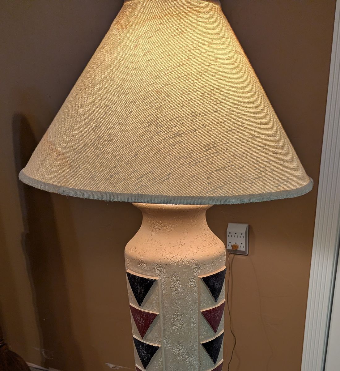Vintage Mid-Century FAIP Plaster Obelisk Floor Lamp - Geometric Triangle Inlay