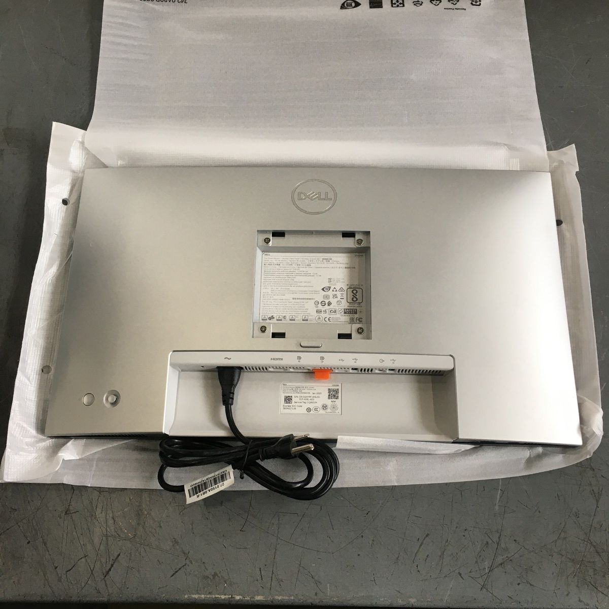 Main image 6
