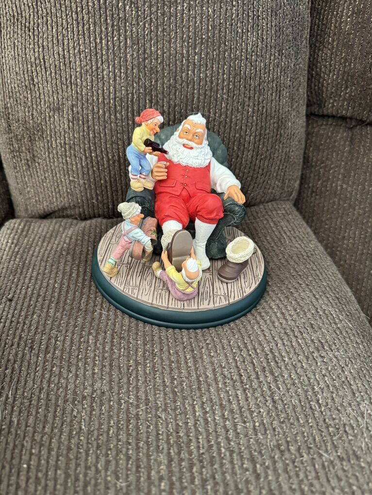 Coca Cola Santa Music Box Figurine