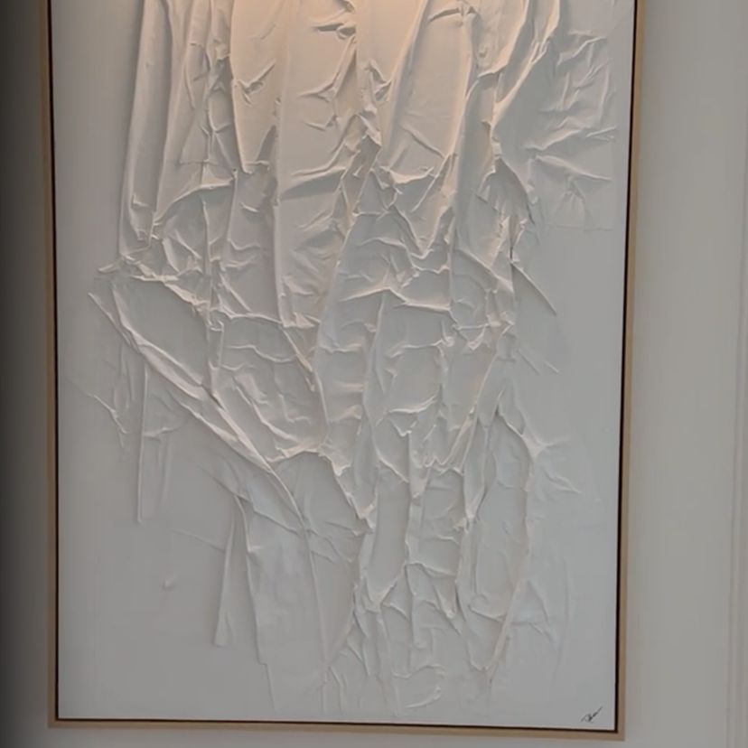 Main image 1