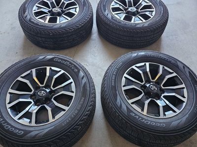 Tacoma 17" OEM Wheels w/Tires