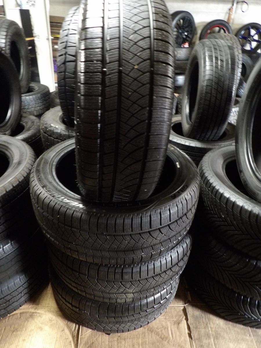 235/45R19 GITI WEATHER SMART SET OF USED TIRES   