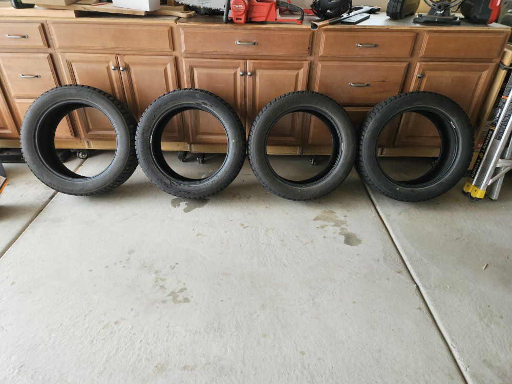 215/55R18 Snow tires