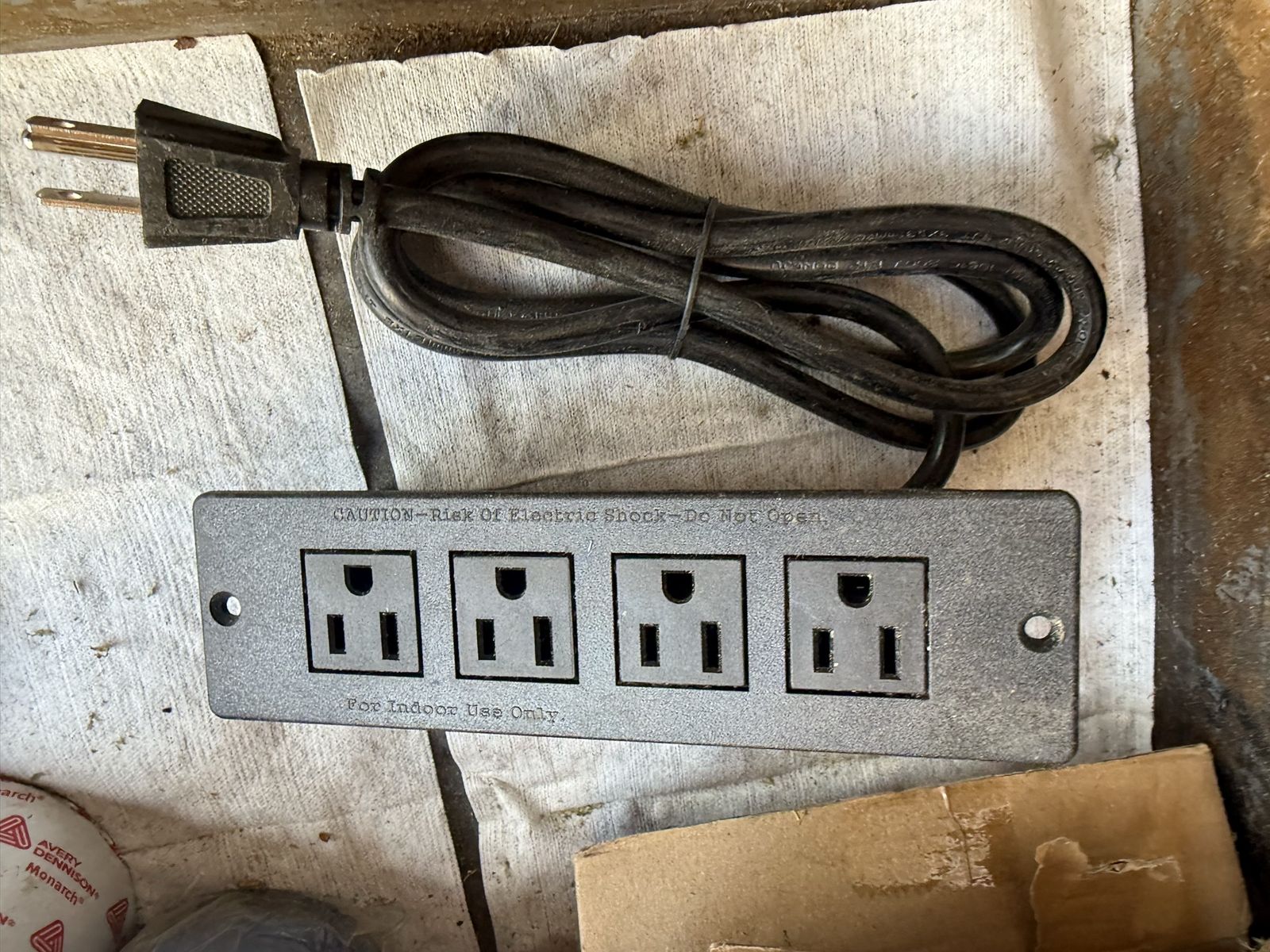 New power strip for desk