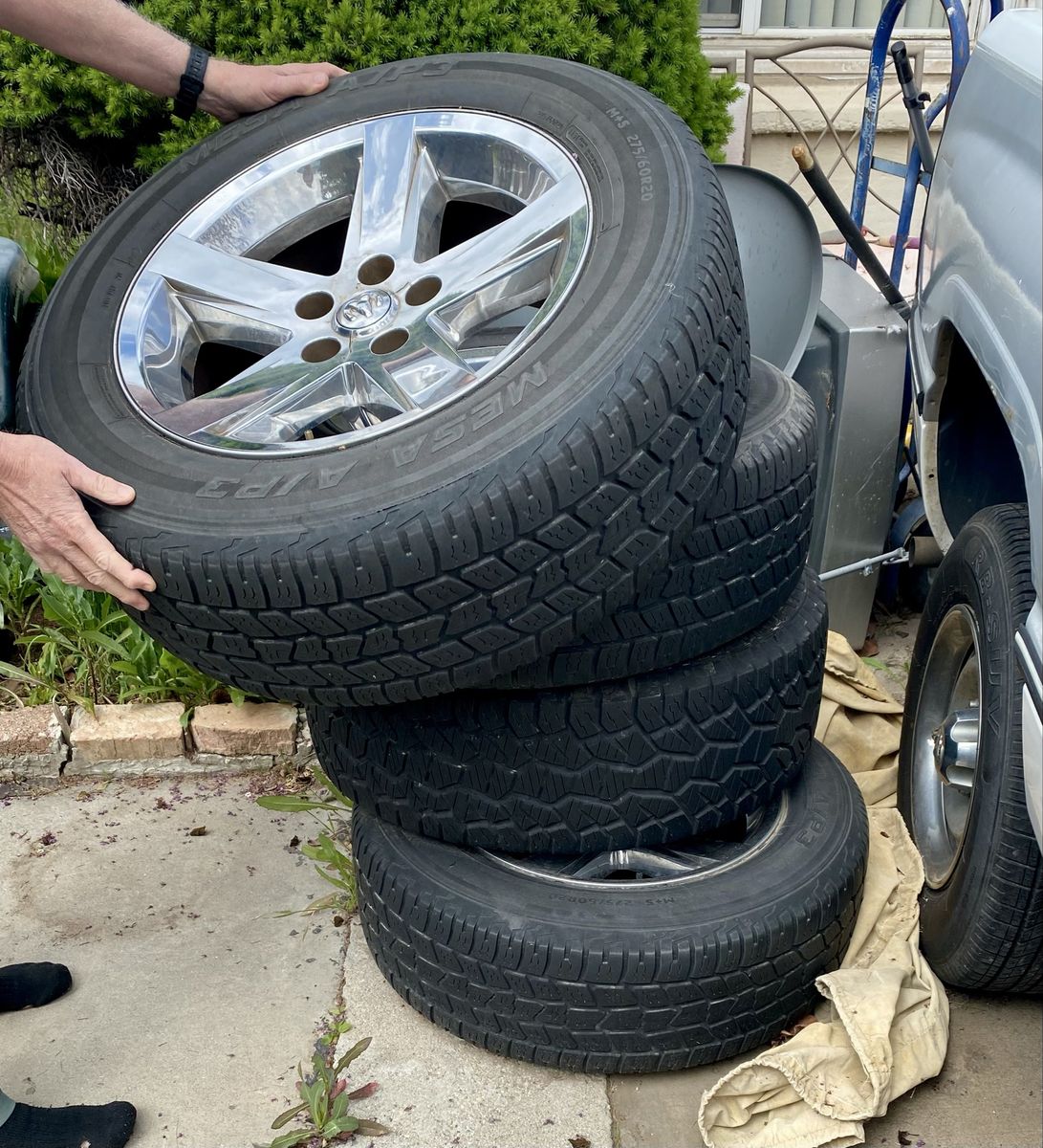 4 Mesa EPI3 tires and wheels