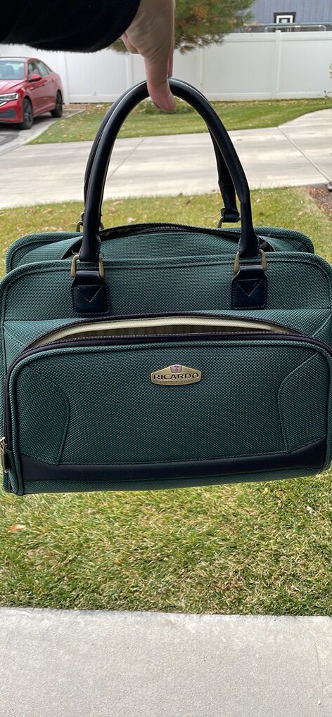 Ricardo Beverly Hills Carry On Travel Bag Luggage