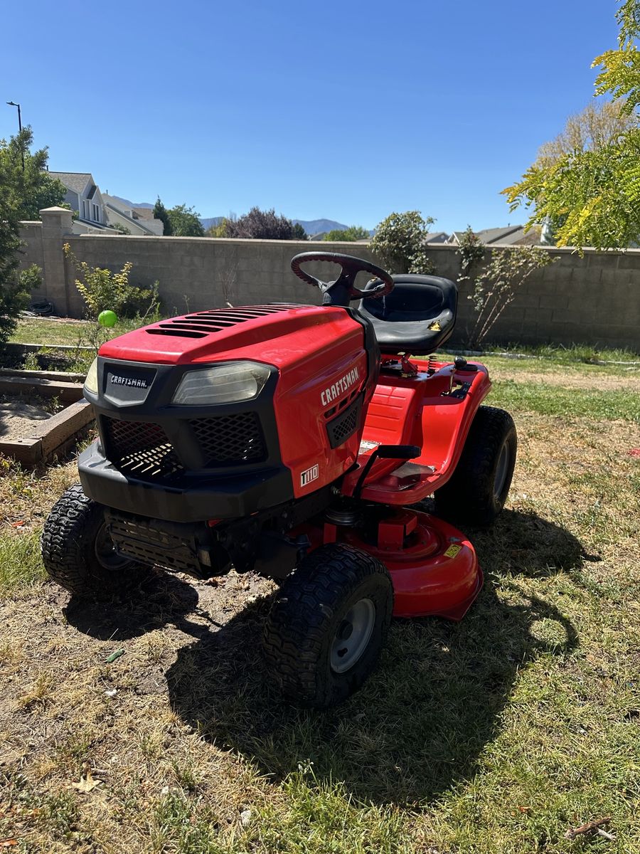 Craftsman T110 42” Riding Lawn Mower – 17.5 HP – Runs Great