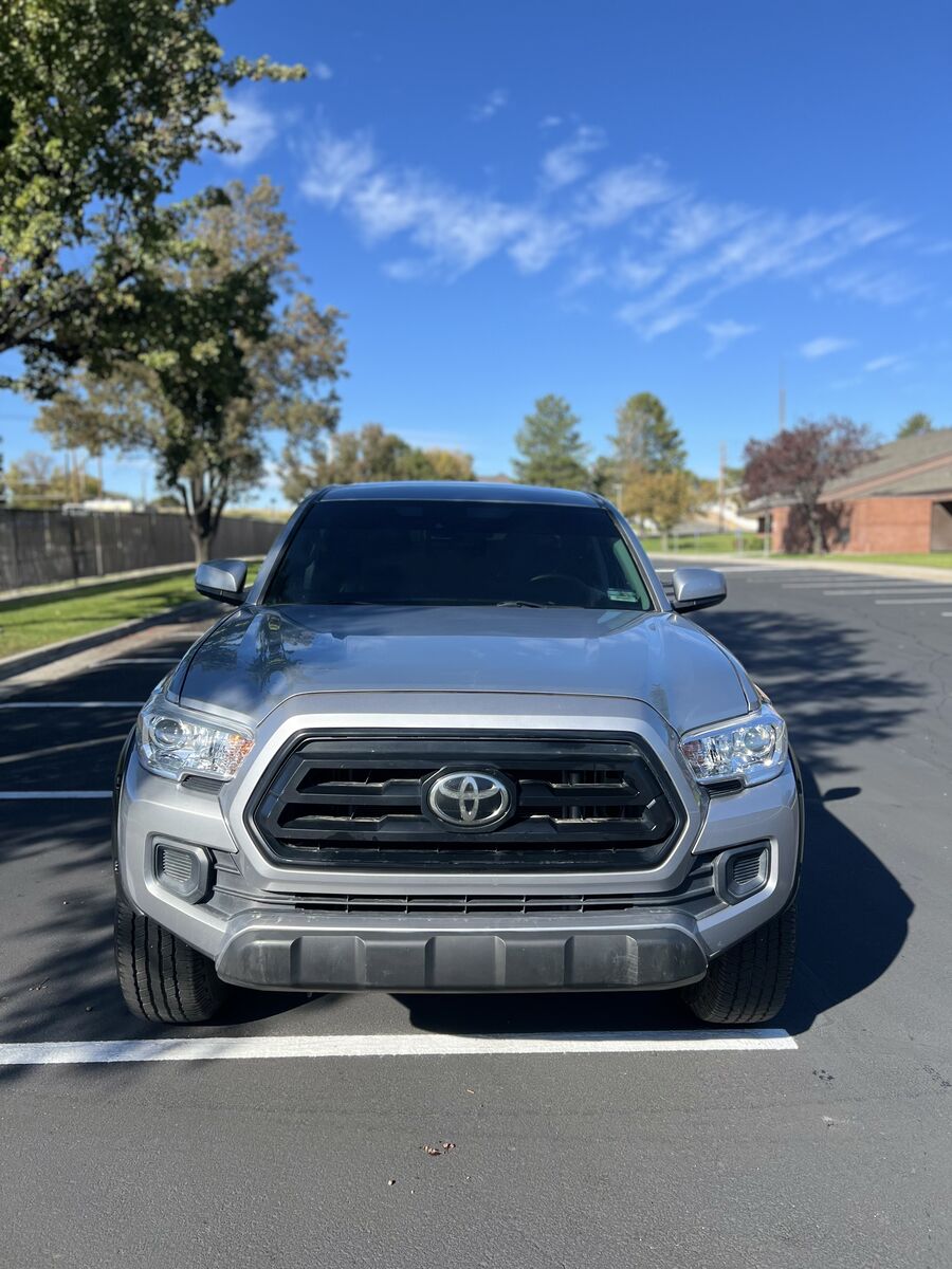 2021 TOYOTA TACOMA SR