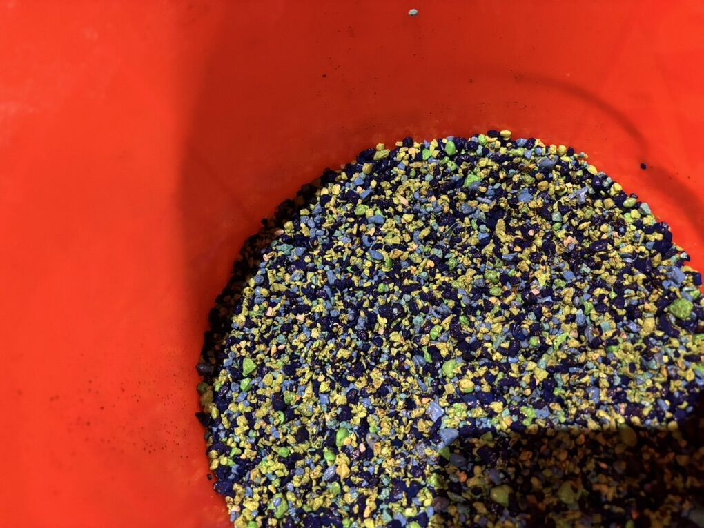 Fish Substrate - colored gravel