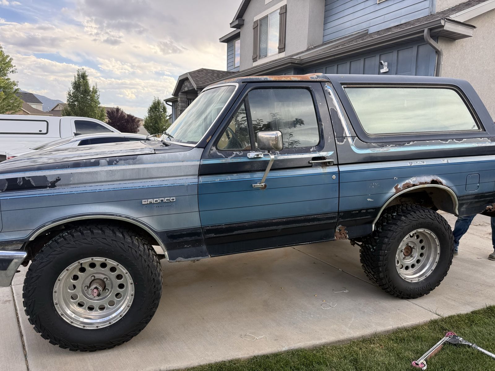 1989 Ford Bronco XLT