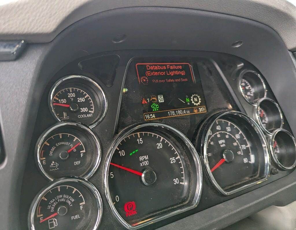 Peterbilt 579 Cab Assembly