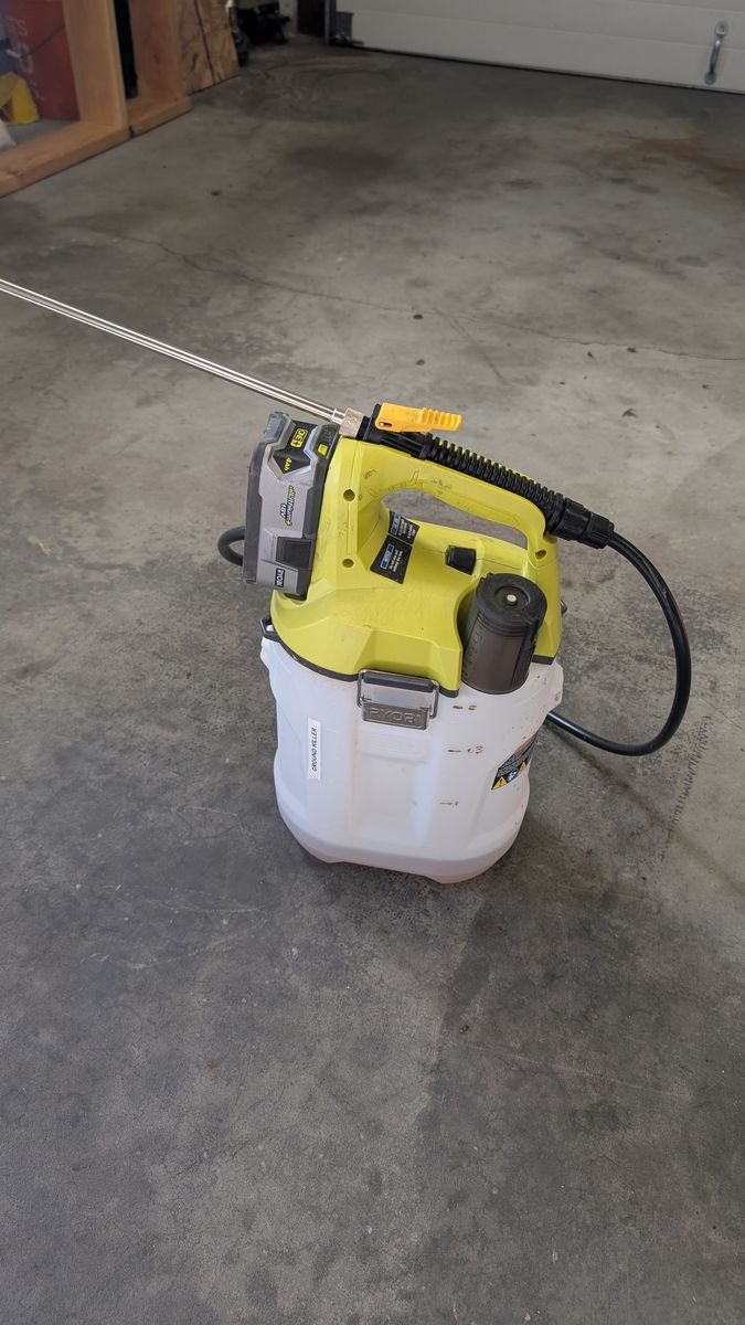 Ryobi automatic pump sprayer
