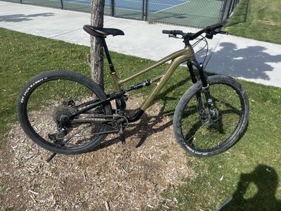 2024 Polygon Siskiu T8 — Excellent Condition, Ready to Ride