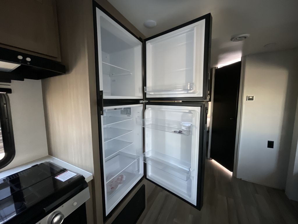 Main image 37