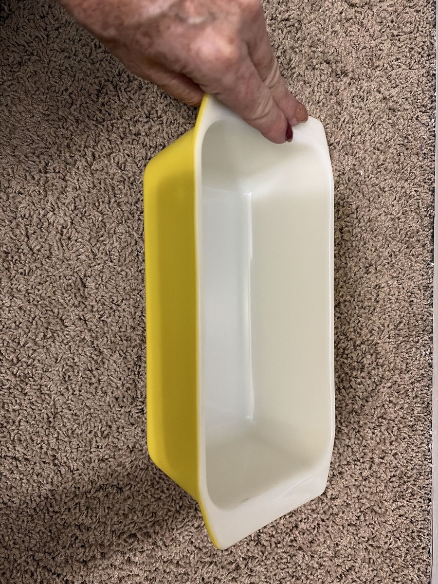 Vintage Pyrex Primary Yellow Loaf Pan Dish 213 1.5 QT Baking Bread Casserole Dish