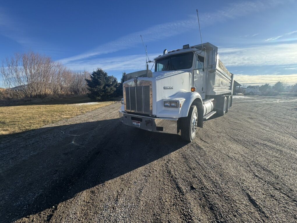 1990 Kenworth T 800 Dump Truck
