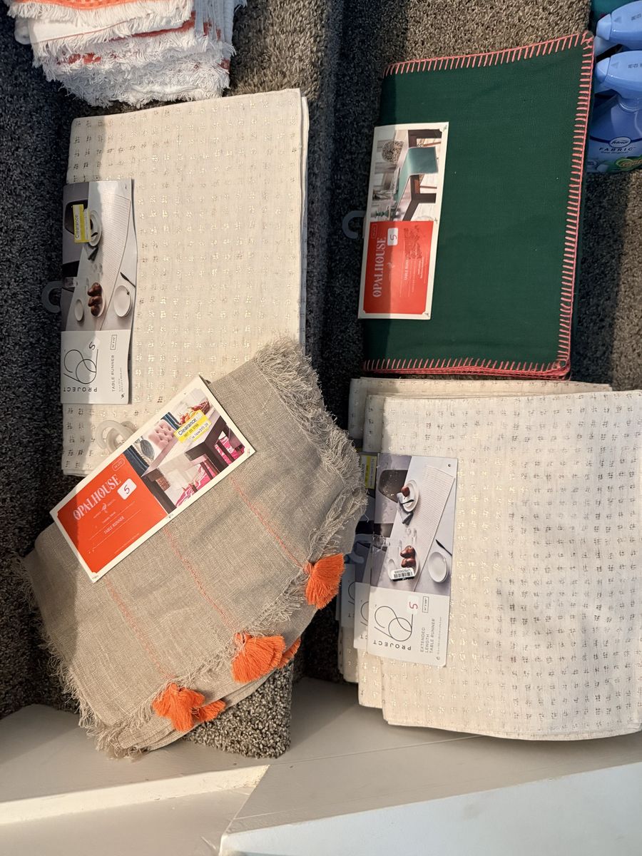 Brand new outdoor layer rugs, placemats, table run