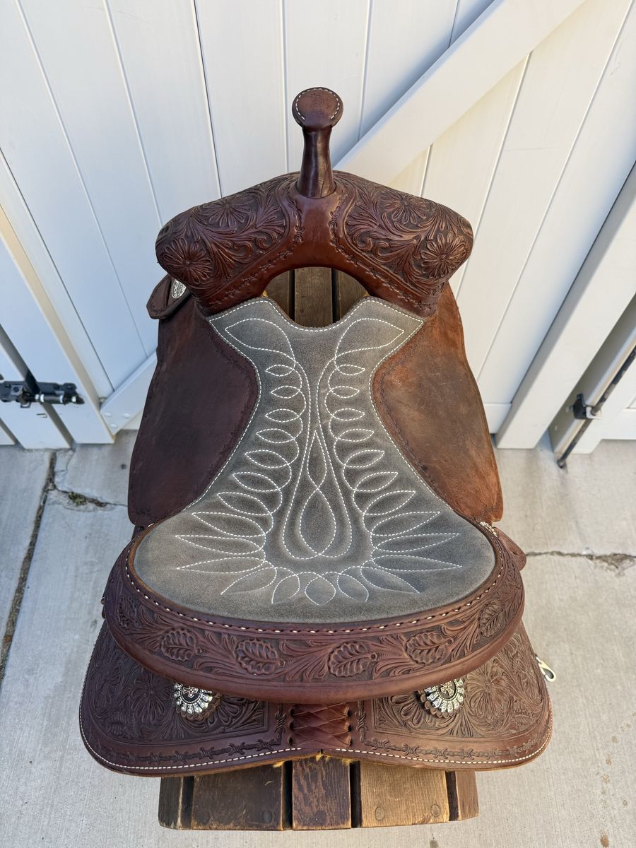Main image 7