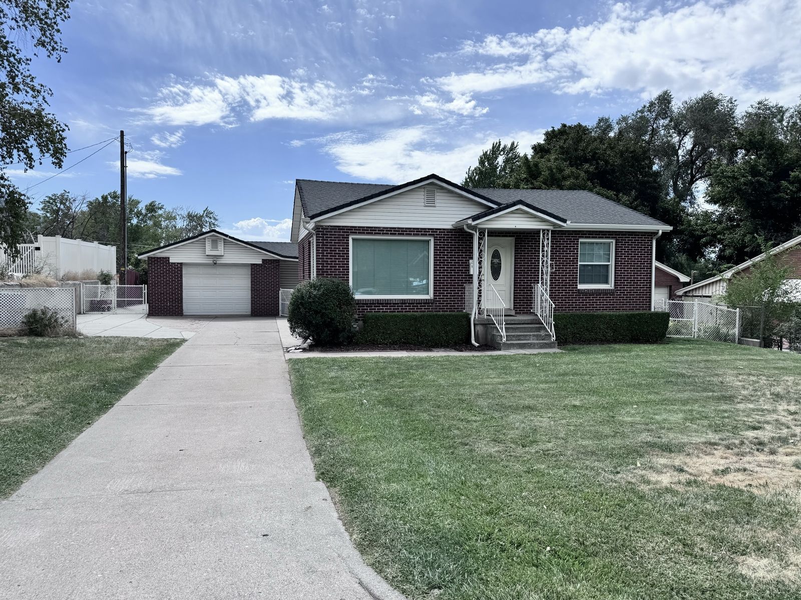 Female Weber State Housing Option in Ogden, Utah