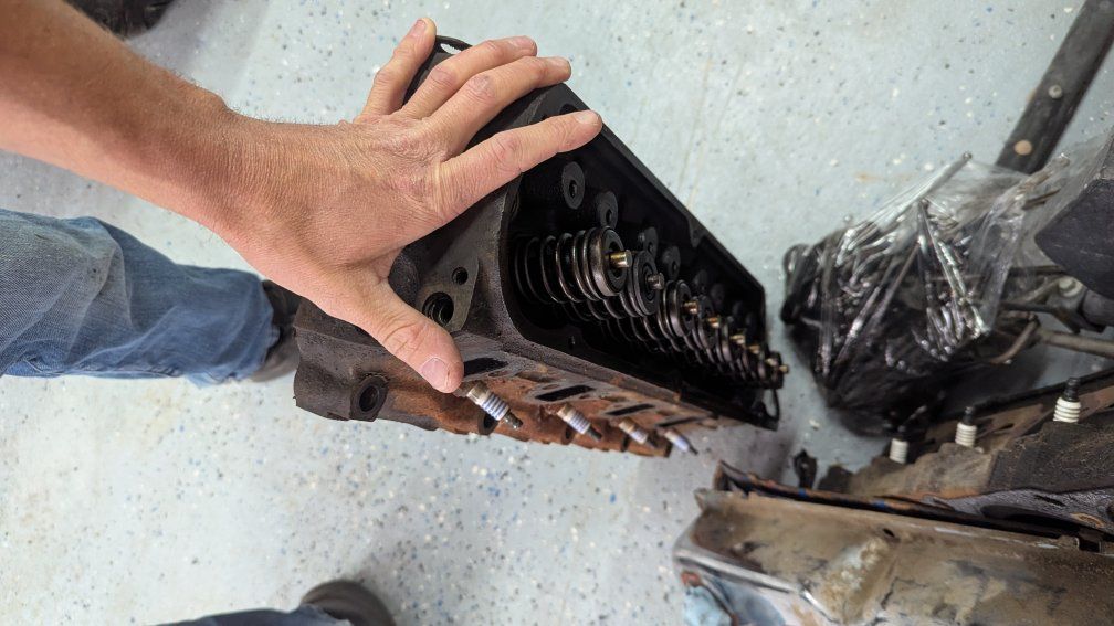 Ford 351W heads, and valve covers