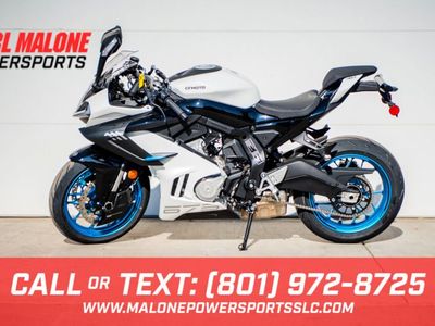 2026 CFMOTO 675SS Nebula White - C03696