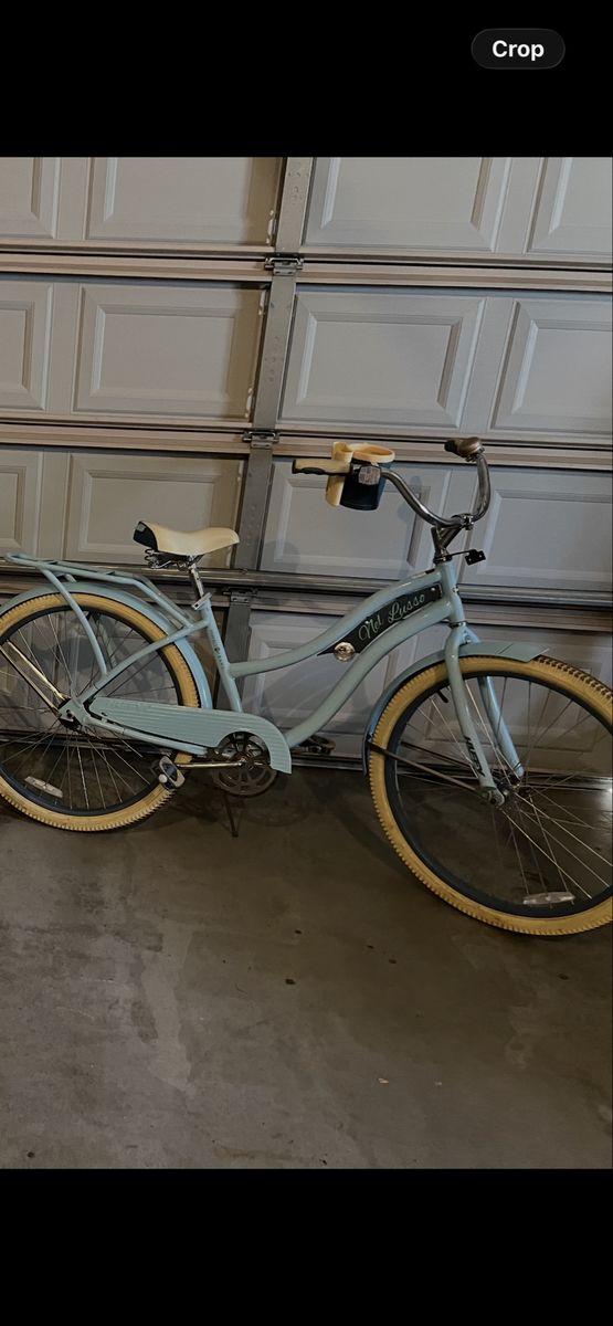 Huffy Nel Lusso Cruiser Bike Light Blue Cream Tires Cup Holder