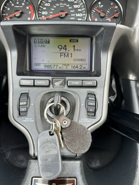 Main image 6