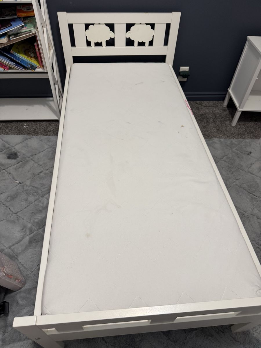 Junior sized bed