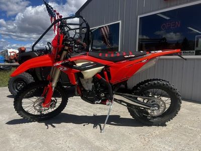 2023 Beta 480 RR 4T Dirt Bike - Red, Used, Excellent Condition