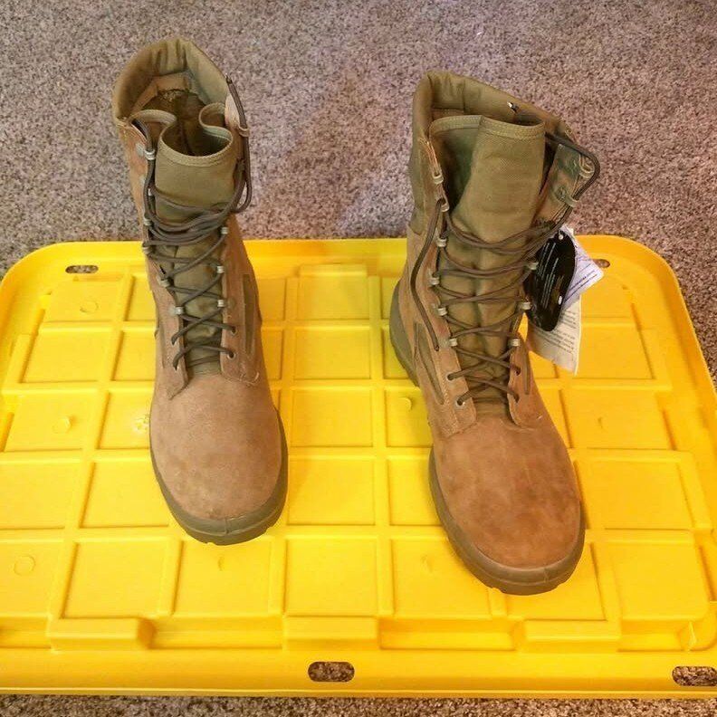 Men's Belleville Work Boots 13.5 Wide NEW