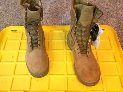 Men's Belleville Work Boots 13.5 Wide NEW