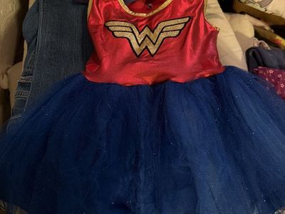 DC Comics Wonder Woman Child Costume Dress, Reversible, Extra Small (US Size 3/4)