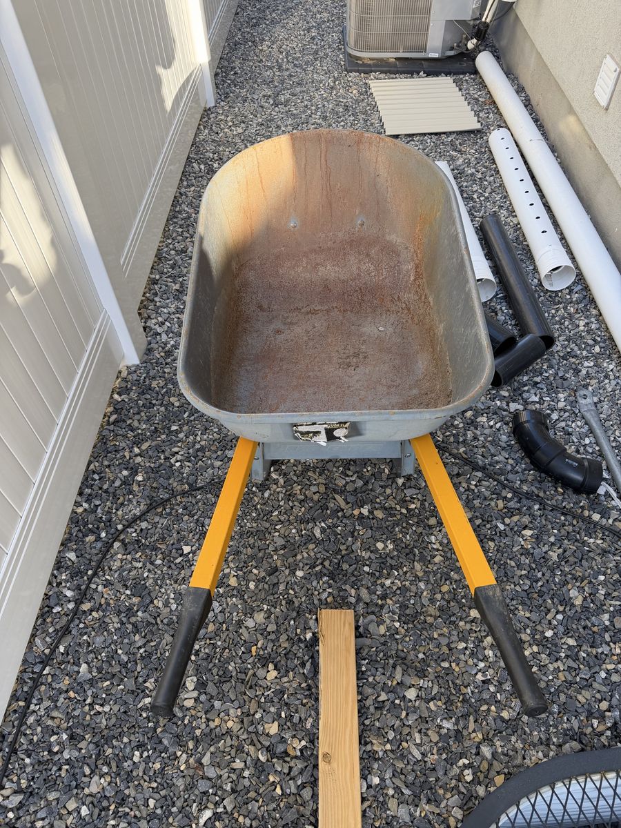 True Temper 6 cu. ft Wheelbarrow