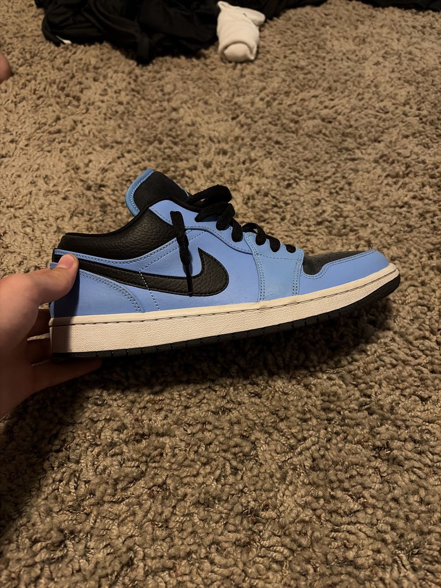 Jordan 1 low University Blue Black