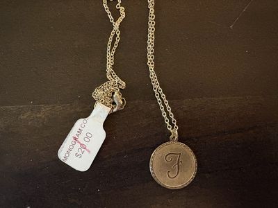 New Gold Tone Necklace w/ Letter F Pendant
