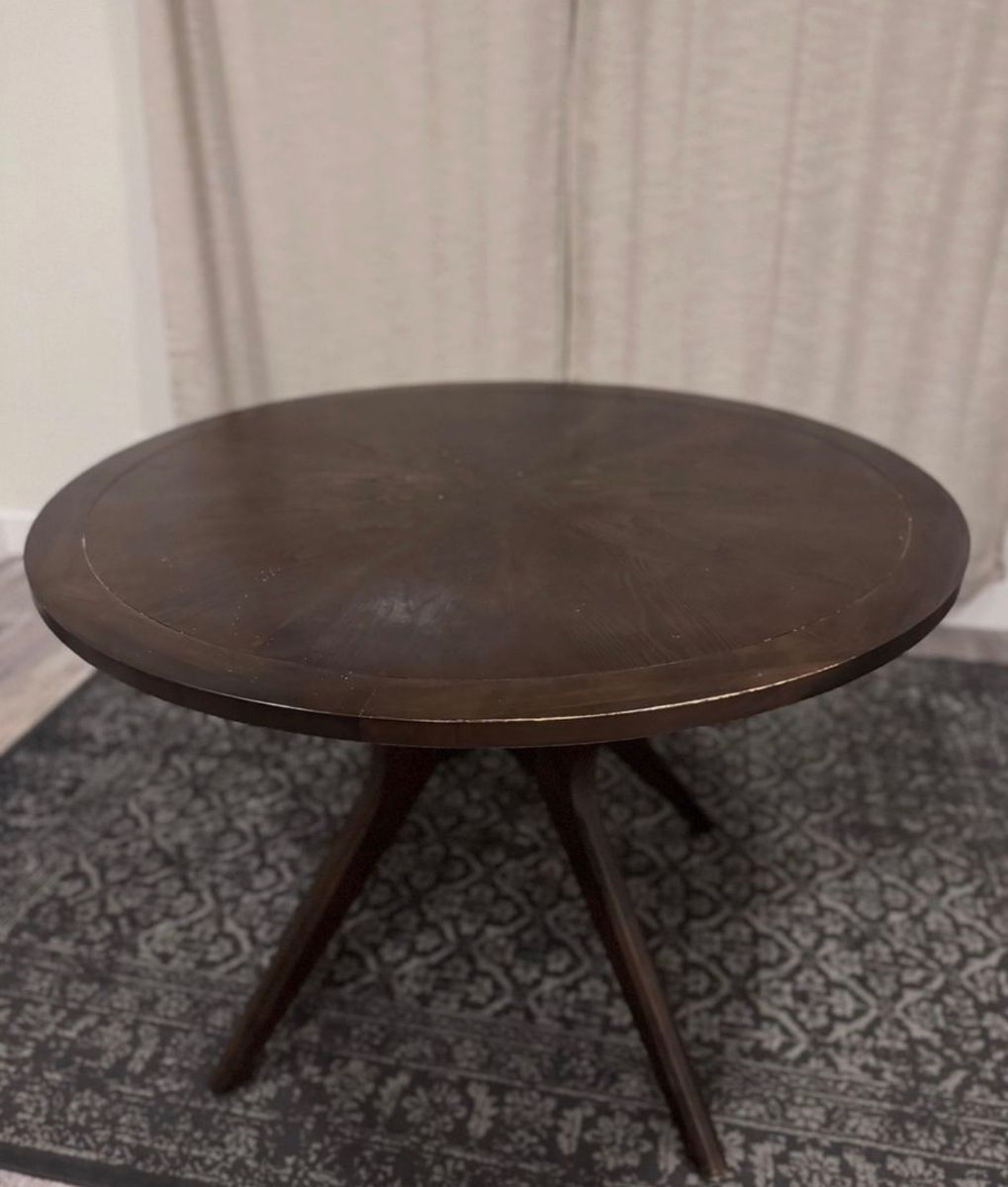 Main image 3