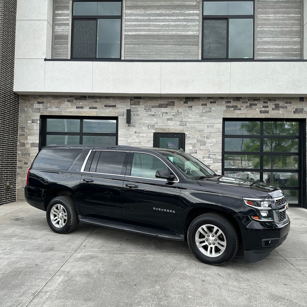 2018 Chevrolet Suburban LT