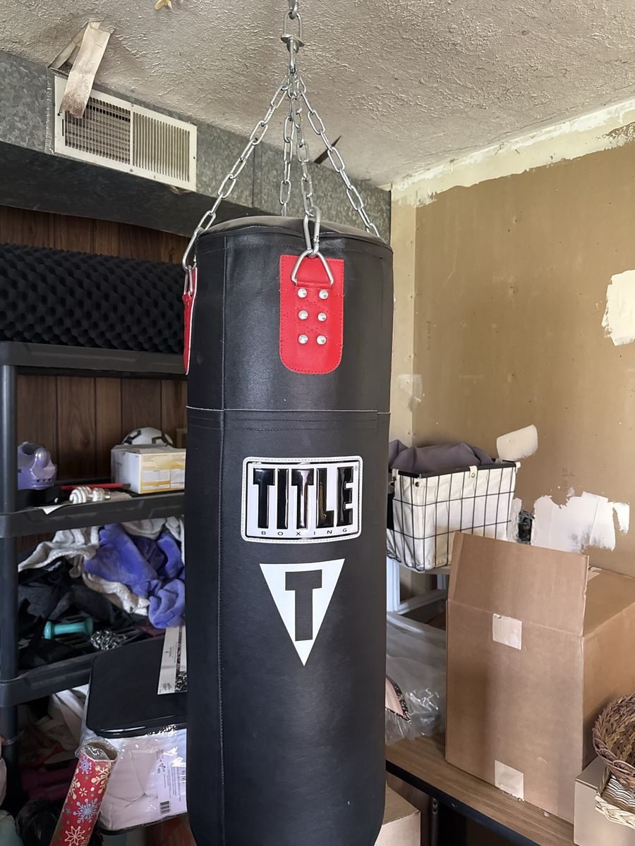 TITLE Heavy Bag - Really Nice