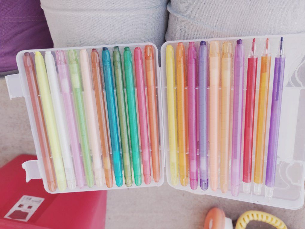 crayons