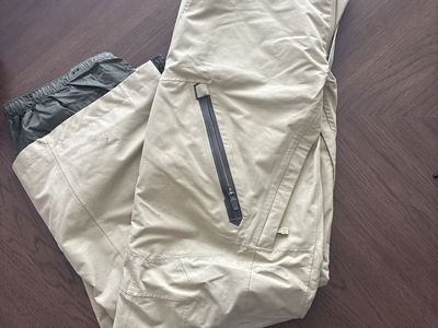 Burton Stagger AK Gore-Tex Performance Shell Snowboard Pants - Men's Size Medium, Tan