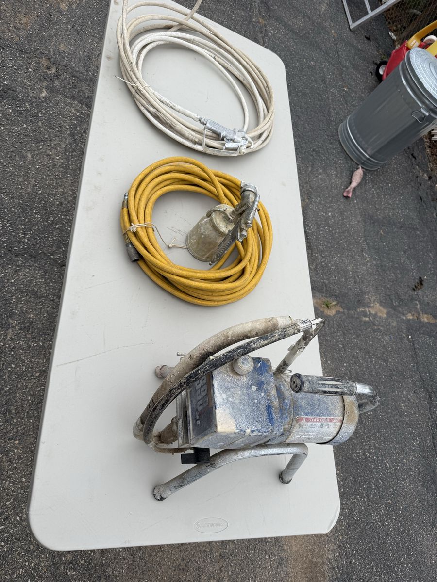 Main image 3